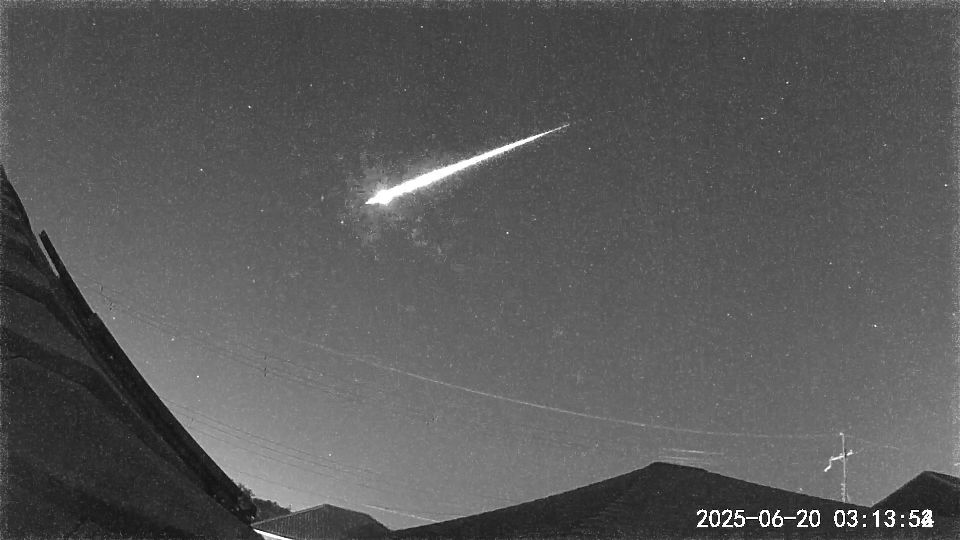 20250620031353 fireball N s.jpg