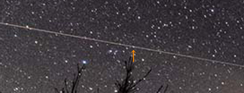 5 図5 M21066　流星経路と恒星が重なって写っている.jpg