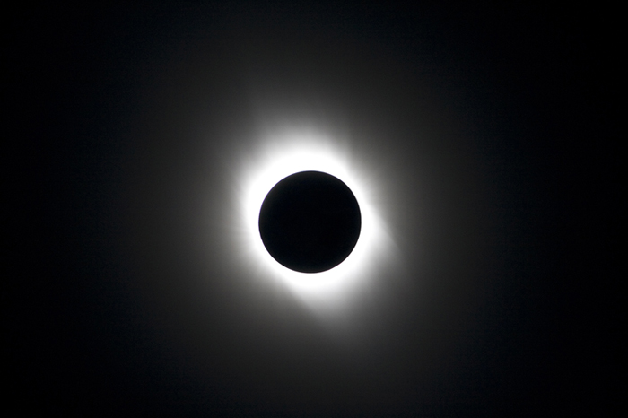 eclipse_b.jpg