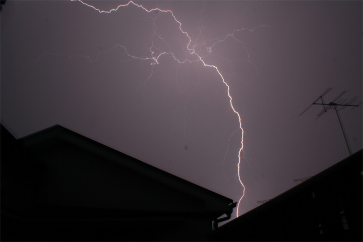 Lightning01.jpg